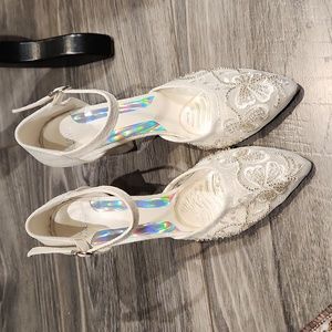 EUC Merve Women's sz 38 US sz 8 Formal Wedding Heels